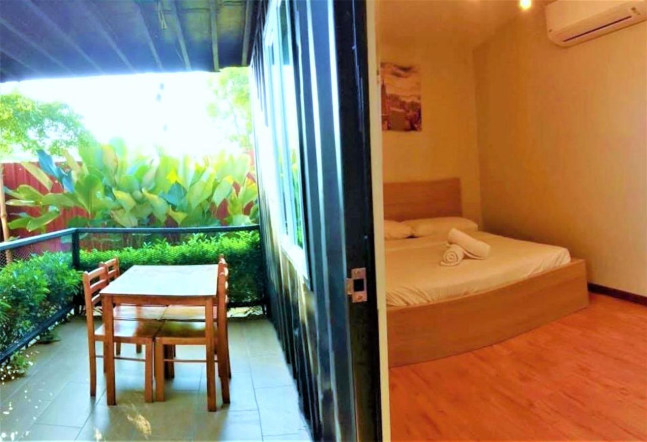 Petak Padin Cottage By The Pool, Kepala Batas  Exteriér fotografie
